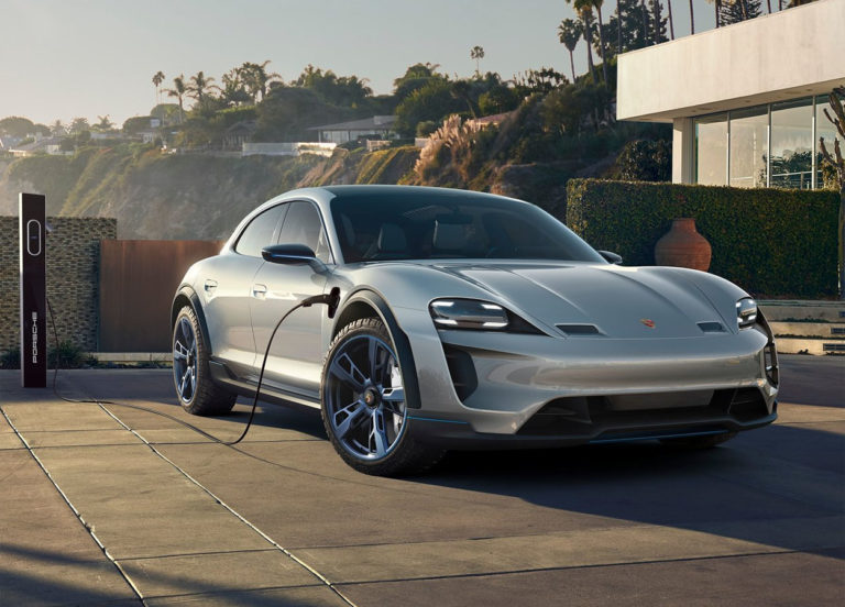 2018 Porsche Mission E Cross Turismo